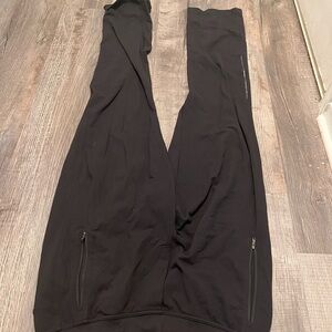 Black Athletic Leggings with Zipper Pockets lululemon